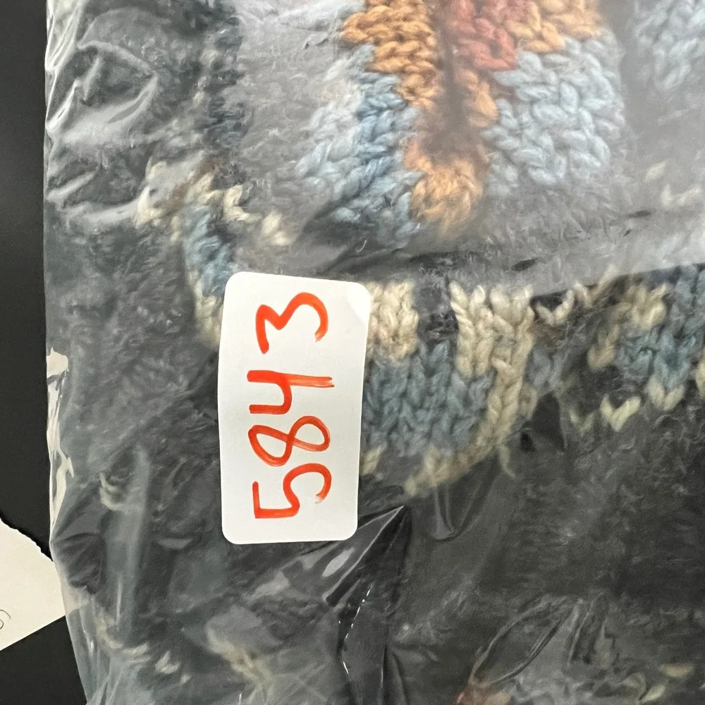Claudia D. payment hem occasion